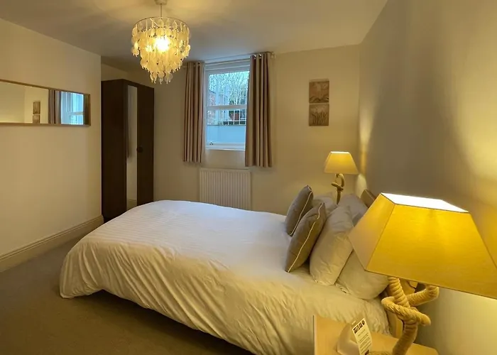 The Cheltenham Townhouse Studios At Glenfall Lawn Pittville Circus